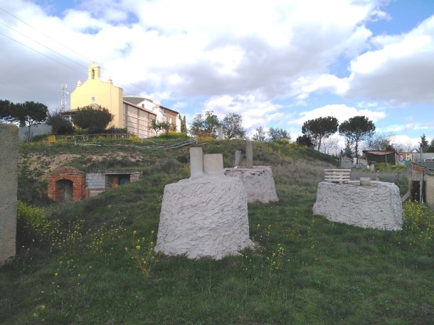 Zona de bodegas en el Villar